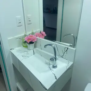 Quarto em Acomodações Particulares - Apartamento Compartilhado, Itapema